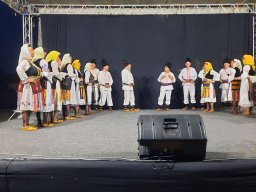 "ZAJEČARSKI FOLKLORNI MOZAIK" NA POPOVOJ PLAŽI