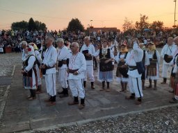 "ZAJEČARSKI FOLKLORNI MOZAIK" NA POPOVOJ PLAŽI